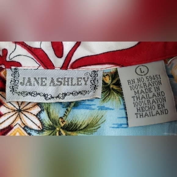 LADY ASHLEY HAWAIIAN FLORAL PRINT BLOUSE SZ L RED YELLOW BLUE - Picture 8 of 9